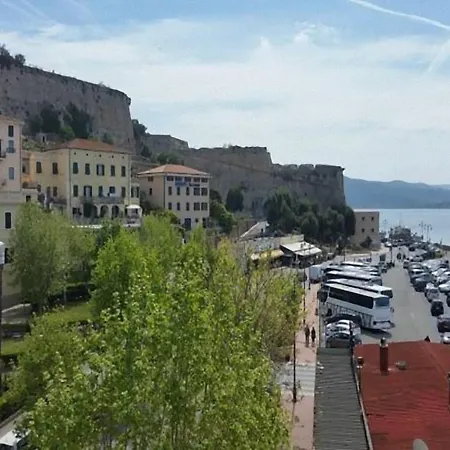 Ponticello - Helloelba Apartamento Portoferraio